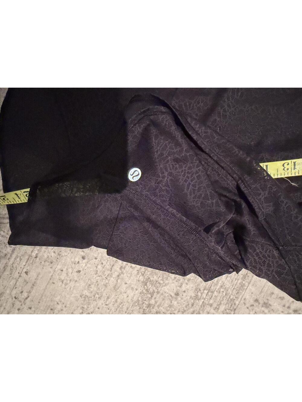 NWOT Sheer Printed Black Lululemon Athletica Twist & Train Tank size 6 - Picture 4 of 6